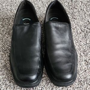 Nunn Bush Men's Classic Black Slip-On Loafers